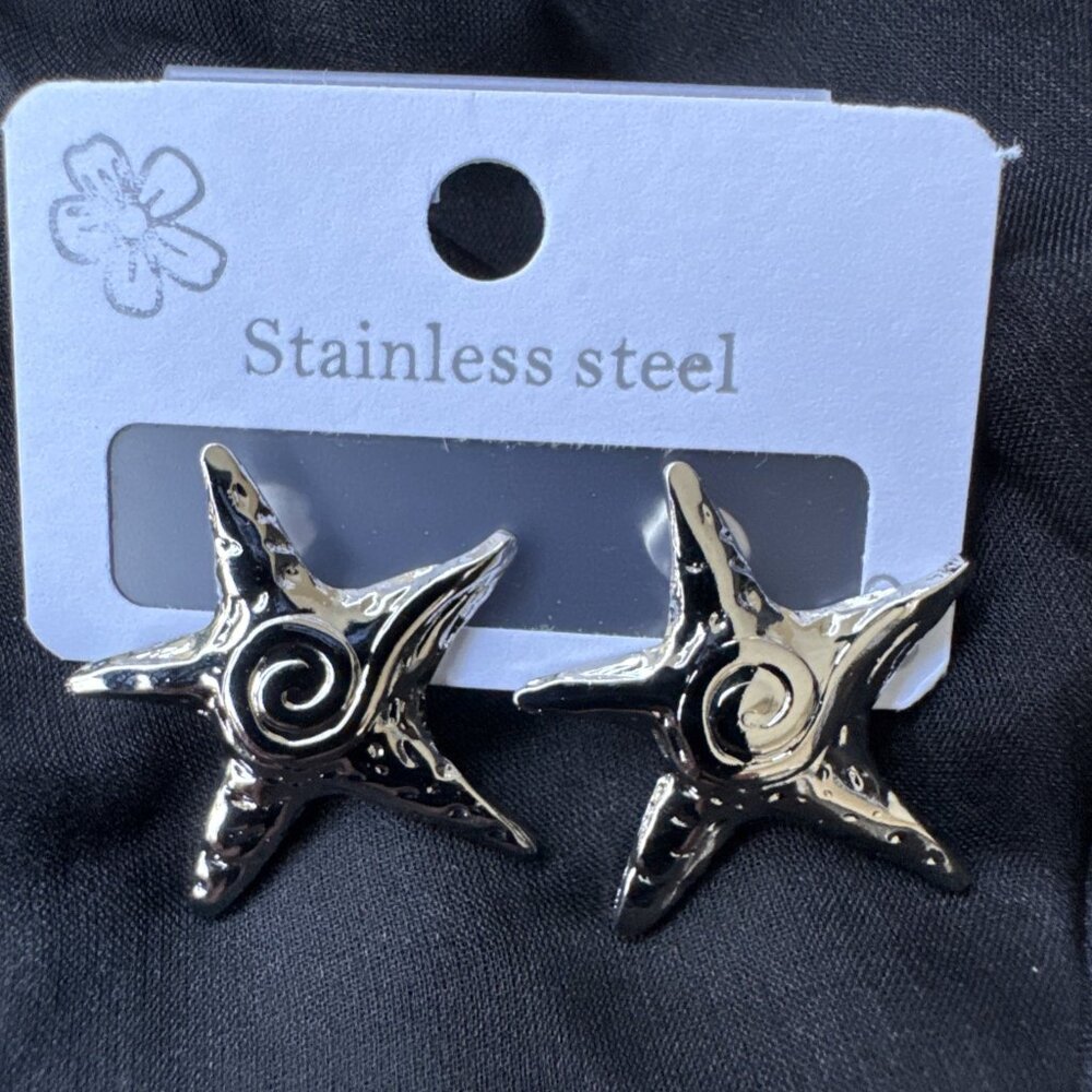 Stainless Steel SIlvertone Hammered Star Earrings NEW
